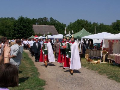 image022